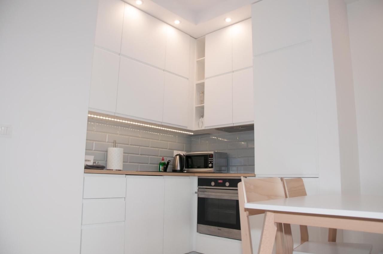 Apartament Business Magazynowa 11A Warsawa Bagian luar foto